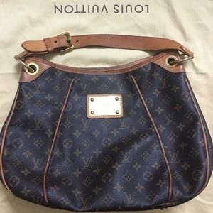 Authentic LV Galliera pm